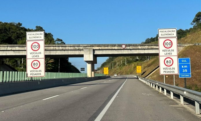 Novos radares começam a multar infratores na BR-116/SC e BR-101/SC, nesta terça (15)