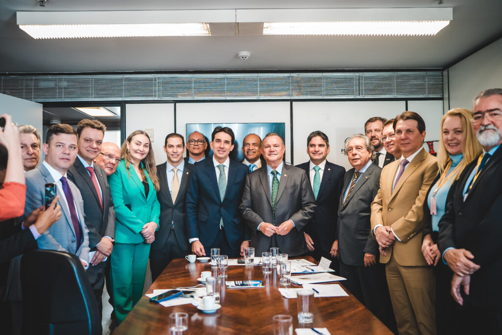 FRENLOGI promove café com ministro Silvio Costa e parlamentares sobre o novo marco portuário