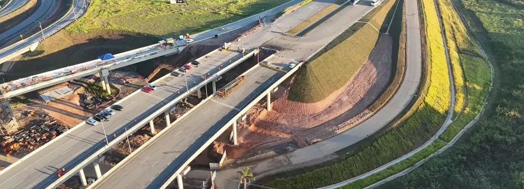 Obras no Rodoanel Norte avançam com içamento de vigas na Dutra
