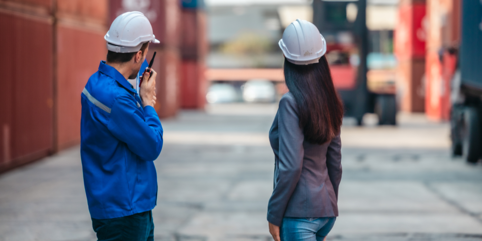 Brasil compensa perdas com ‘tarifaço’ dos EUA ao redirecionar exportações, diz Fazenda