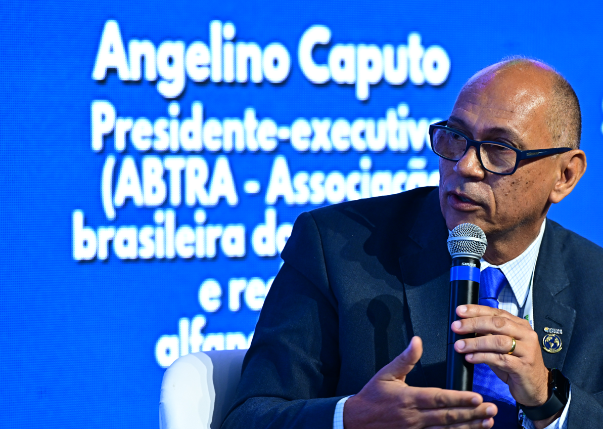 Artigo – Maturidade digital, o caminho para smart ports