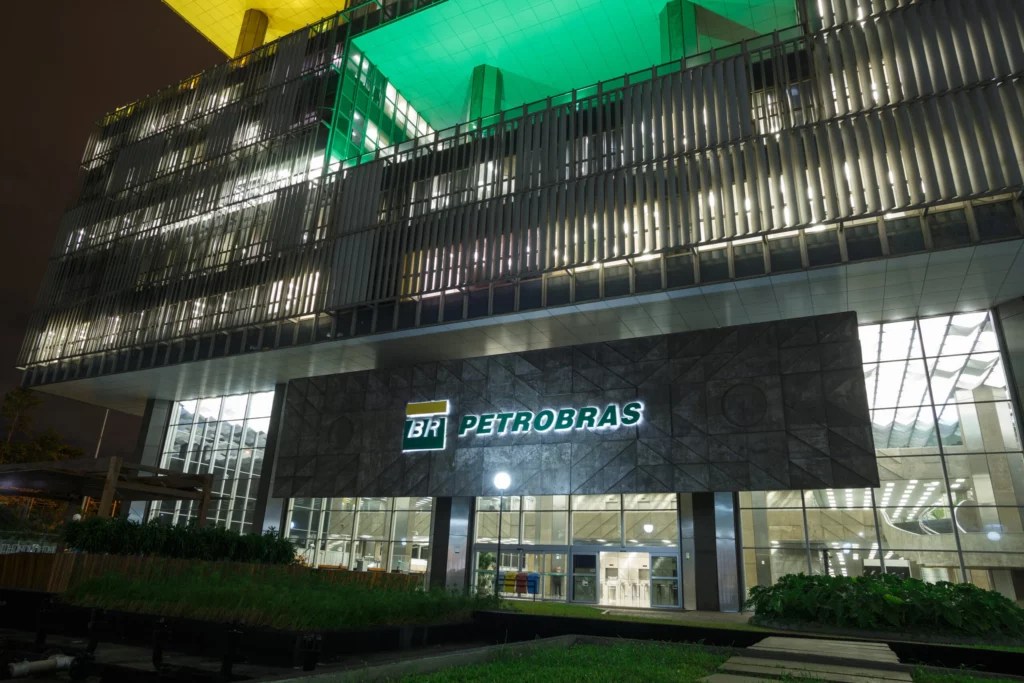 Petrobras se prepara para disputar leilão de baterias