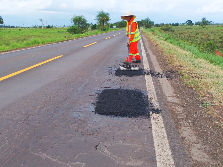 MAIS SEGURANÇA: BR-376/MS recebe serviços de manutenção em quase 180 km de extensão.