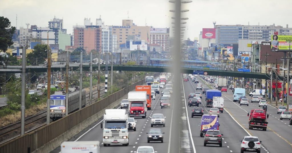TENÇÃO: BR-116/RS tem desvio de tráfego, a partir desta quinta-feira (15)