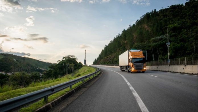 Rodovia dos Tamoios terá operação especial para o feriado do Dia do Trabalho