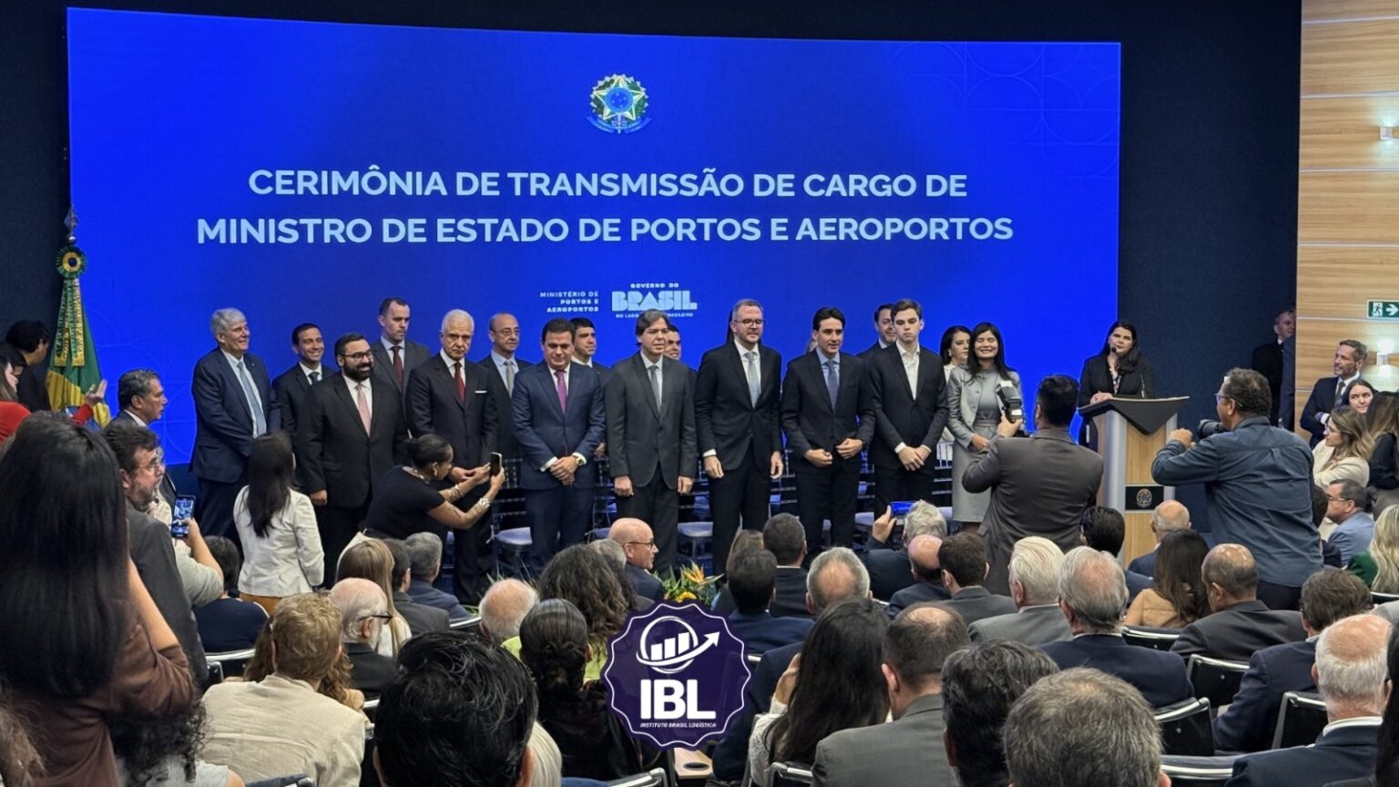 Tomé Franca assume o Ministério de Portos e Aeroportos, com presença do IBL