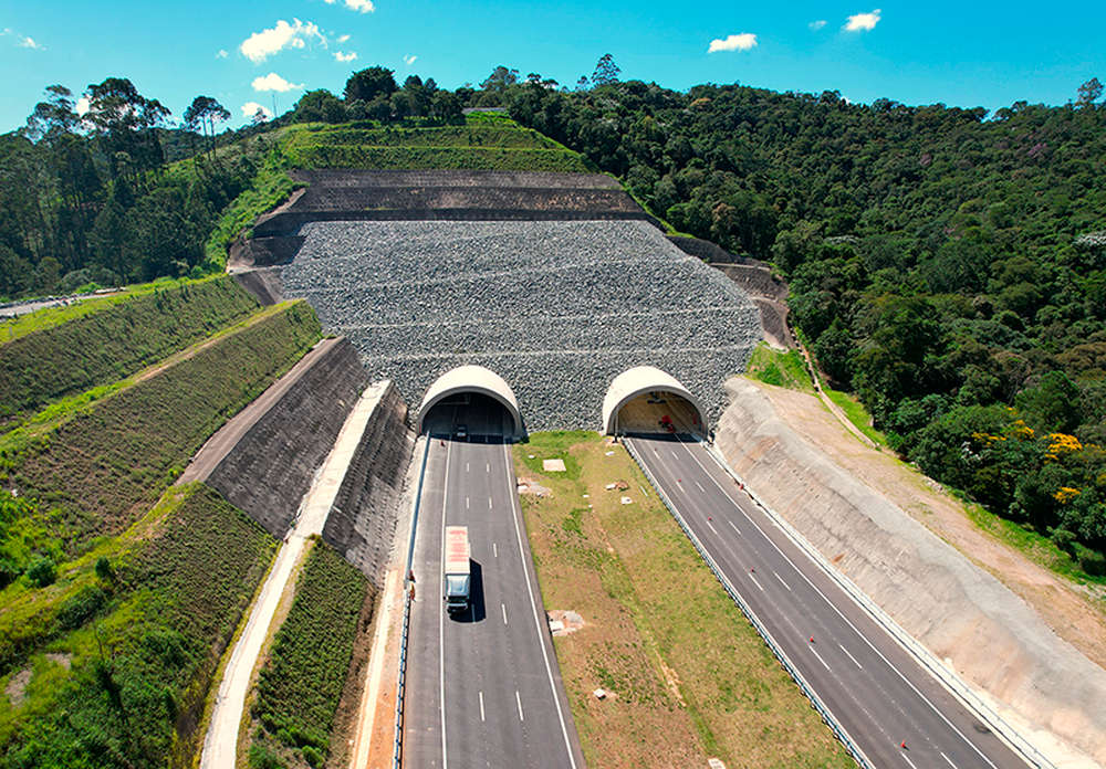 Vai pegar estrada? A Via SP Serra reforça boas práticaspara se dirigir em túneis